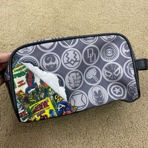 Classic Marvel comics Gray and Black Men's toiletry Bag